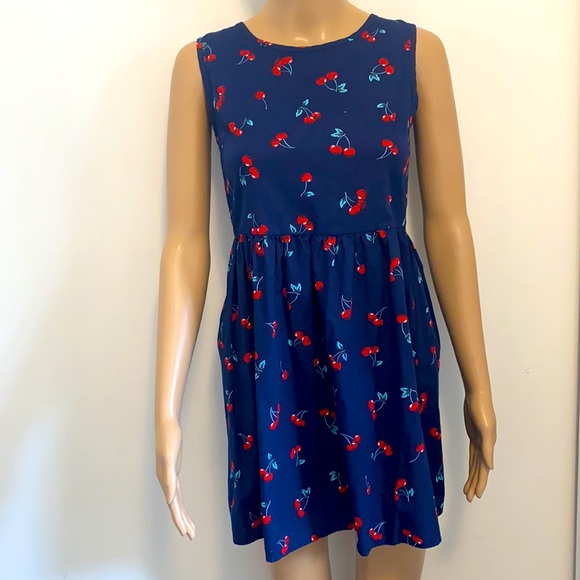 Mini dress - Picture 2 of 4